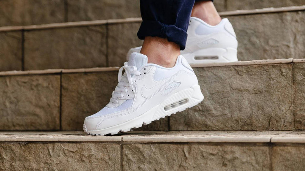 7 Benefits of Air Max Tennis Shoes