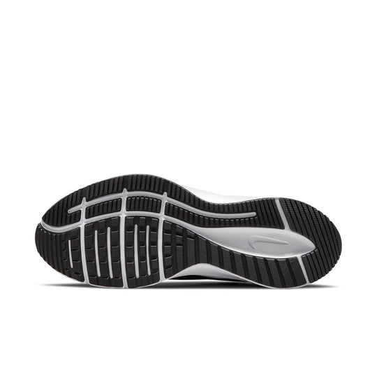 (WMNS) Nike Quest 4 'Black White' DA1106-006