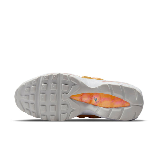 (WMNS) Nike Air Max 95 'Snakeskin - Campfire Orange' DJ6906-800
