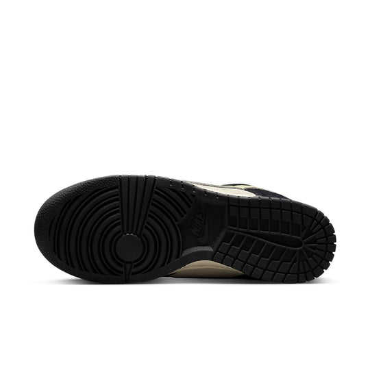(WMNS) Nike Dunk Low LX 'Black Team Gold' DV3054-001