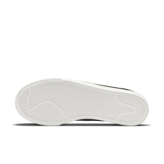 (WMNS) Nike Blazer Low Platform 'Reflective Swoosh - Light Stone' DQ0884-100