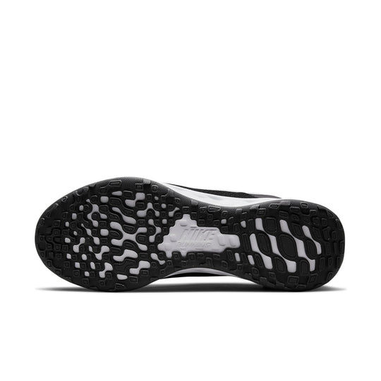 (WMNS) Nike Revolution 6 FlyEase Next Nature 'Black White' DC8997-003