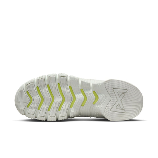(WMNS) Nike Free Metcon 5 Premium 'Sea Glass Barely Green' FJ1548-100