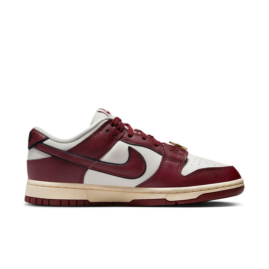 (WMNS) Nike Dunk Low SE 'Just Do It Sail Team Red' DV1160-101