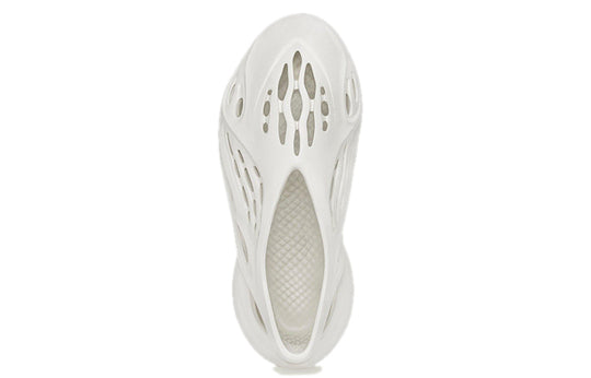 adidas Yeezy Foam Runner 'Sand' FY4567