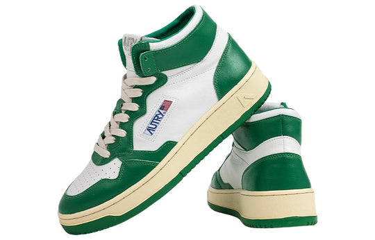 Autry Medalist high-top Sneakers 'White Green' AUMM-WB03