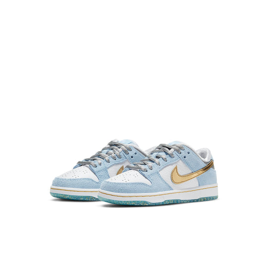 PS) Nike x Sean Cliver SB Dunk Low 'Holiday Special' DJ2519-400