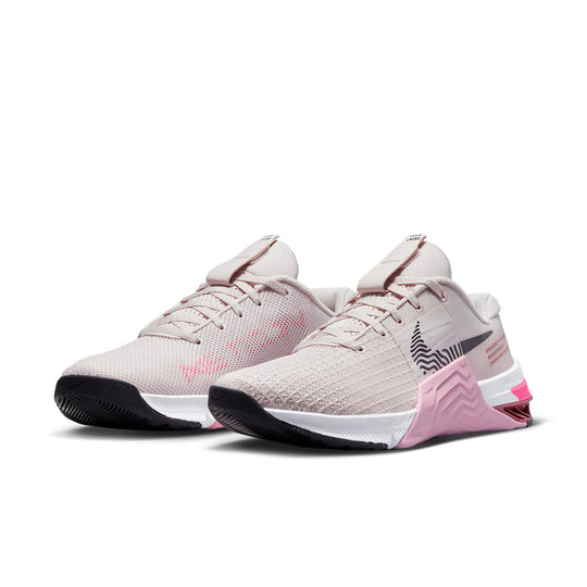 (WMNS) Nike Metcon 8 'Barely Rose' DO9327-600