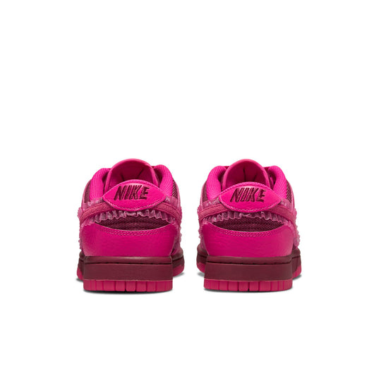 (WMNS) Nike Dunk Low 'Valentine's Day' DQ9324-600