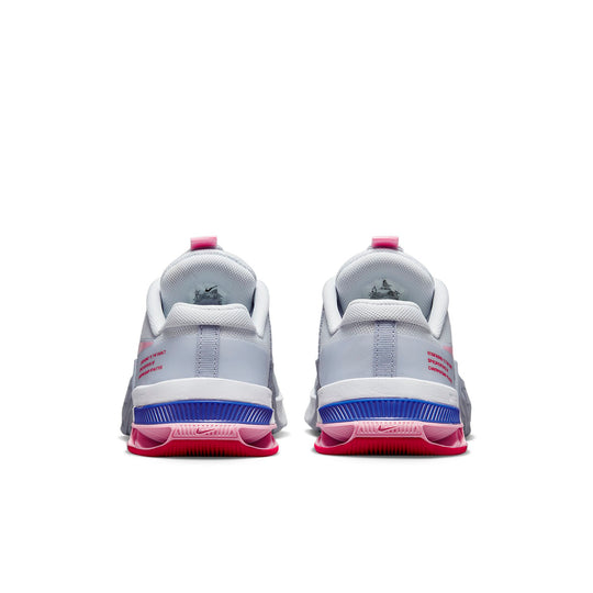 (WMNS) Nike Metcon 8 'Football Grey Soft Pink' DO9327-005