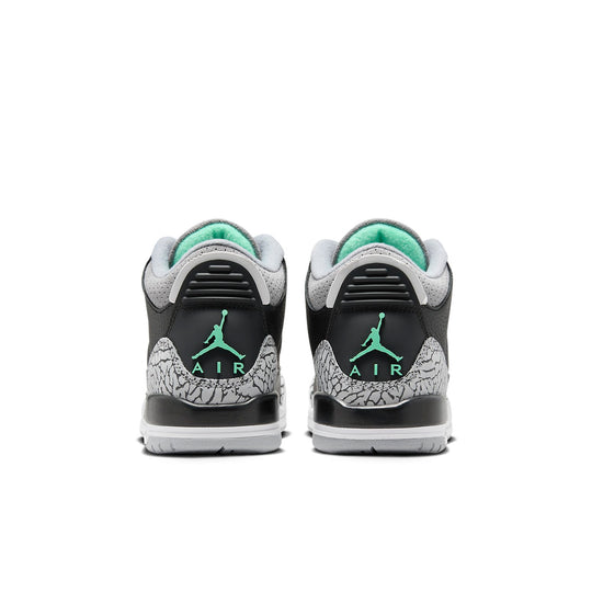 (GS) Air Jordan 3 Retro 'Green Glow' DM0967-031