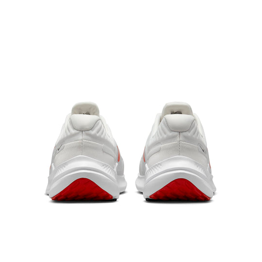 Nike Quest 5 'Platinum Tint Light Crimson' DD0204-007