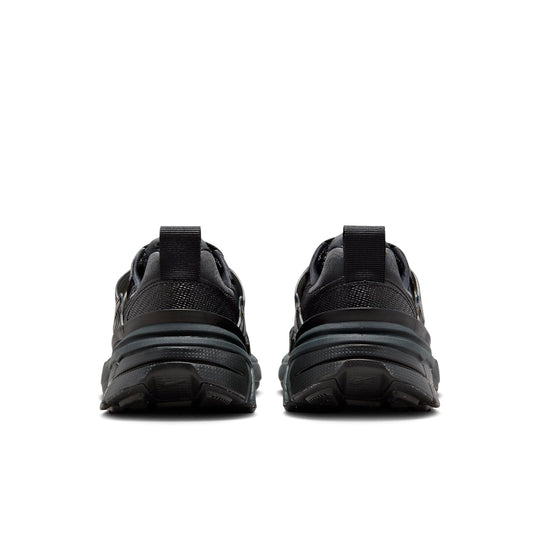 (WMNS) Nike V2K Run 'Metallic Silver Black' FD0736-001