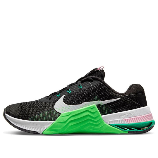(WMNS) Nike Metcon 7 'Black Green Strike' CZ8280-036