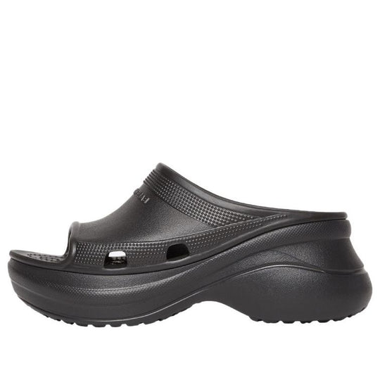 (WMNS) Balenciaga x Crocs Pool Slide Sandals 'Black' 677389W1S8E1000