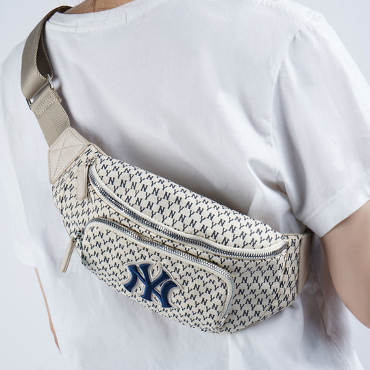 MLB Monogram NY New York Yankees Crossbody Bag Blue 32BGDC011-50N - KICKS  CREW