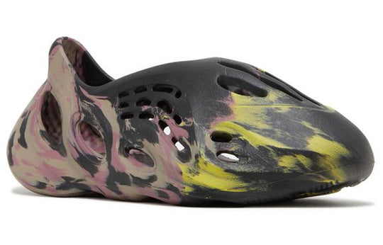 adidas Yeezy Foam Runner 'MX Carbon' IG9562