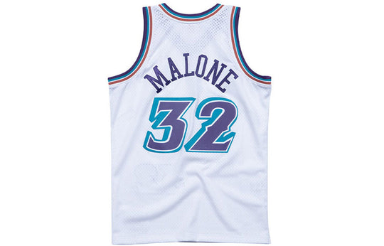 Mitchell & Ness NBA Swingman Jersey Utah Jazz Road 1996-97 Karl Malone SMJYAC18056-UJAWHIT96KMA