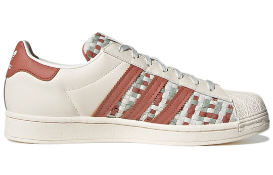 adidas originals Unisex Superstar Low-Top Sneakers White/Red/Green GV9230