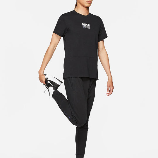 Men's Nike Minimalistic Alphabet Logo Printing Casual Short Sleeve Black T-Shirt CZ2575-010
