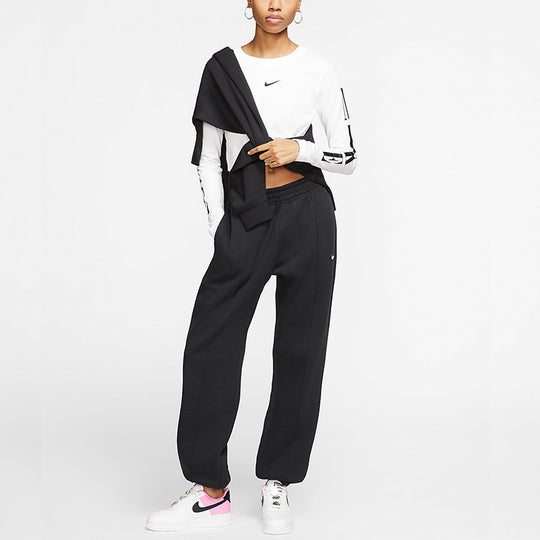 (WMNS) Nike Sportswear Essential logo Embroidered Fleece Stay Warm Bun ...
