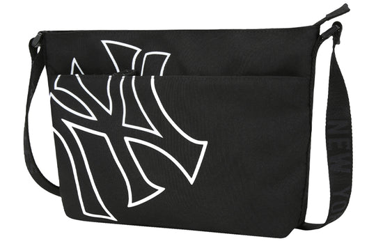 MLB Large Logo New York Yankees Messenger Bag Black 32BGD8011-50L Messenger Bag  -  KICKSCREW