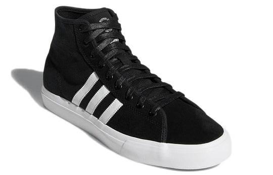 adidas originals Unisex Matchcourt Low-Top Sneakers Black/White B22786
