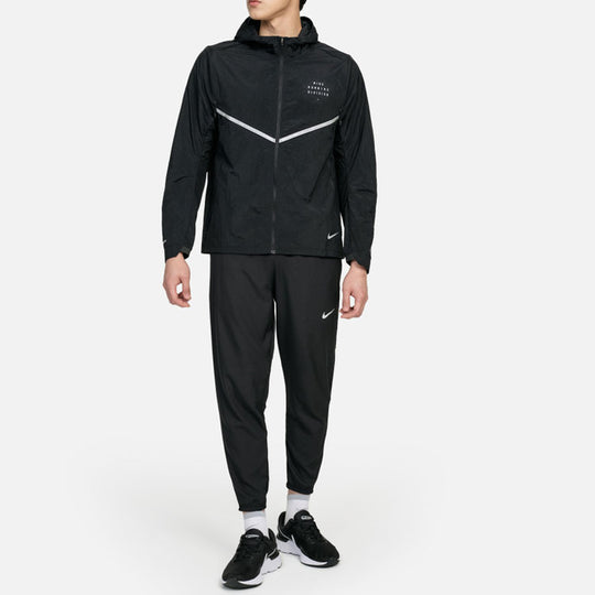Men's Nike Solid Color Woven Water Repellent Sports Hooded Jacket Black DM4774-010