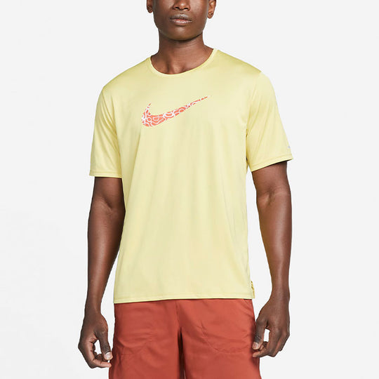Nike Dri-FIT Wild Run Miler Casual Breathable Running Solid Color Reflective Sports Short Sleeve Yellow DM4816-304