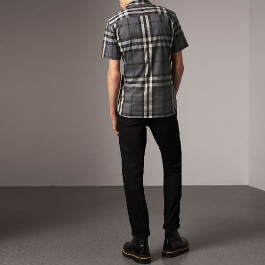Men's Burberry Plaid Short Sleeve Shirt Gray 40039351 - KICKS CREW