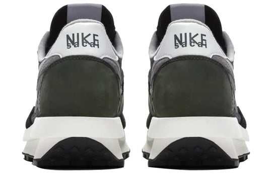 Nike sacai x LDWaffle 'Black' BV0073-001