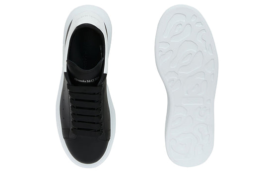 Alexander McQueen Oversized Black White 553680WHGP5-1070 Sneakers/Shoes - KICKSCREW