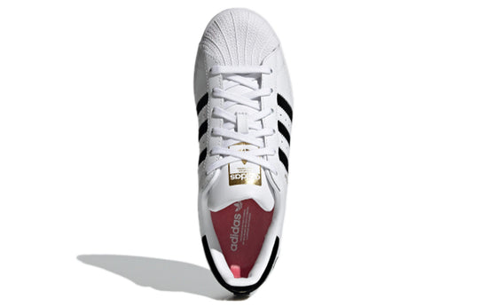 (WMNS) adidas Superstar 'Heart Logo - White' FY4755
