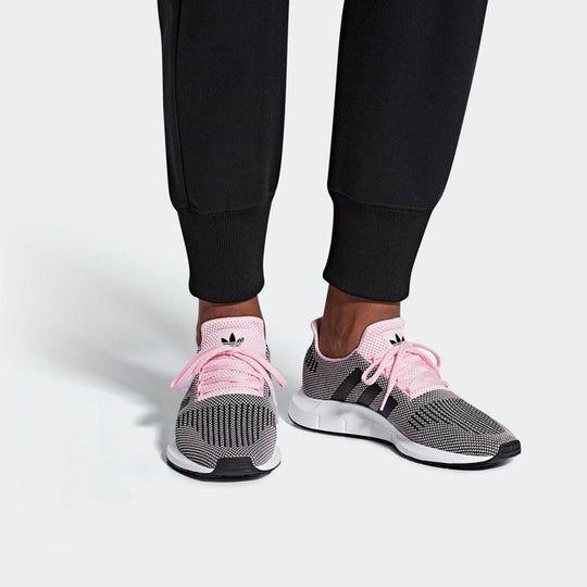 adidas originals Swift Run 'Grey Pink' D96641