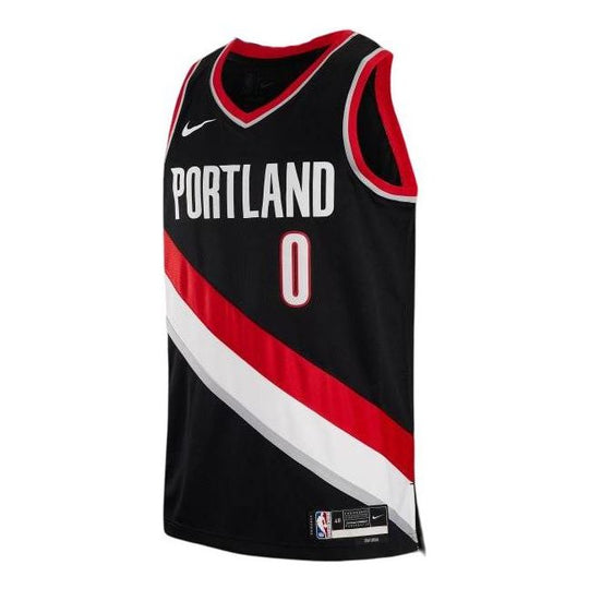 Nike Dri-FIT NBA Portland Trail Blazers Damian Lillard Icon Edition 2022/23 Swingman Jersey DN2020-010